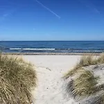 Hotel- & Kapitaens-haeuser Breege