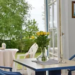 Kompleks wypoczynkowy Hotel- & Kapitaens-haeuser Breege