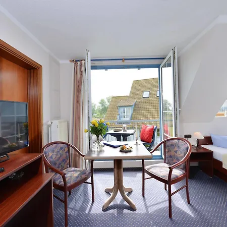 Hotel-&ferienanlage Kapitäns-häuser Breege