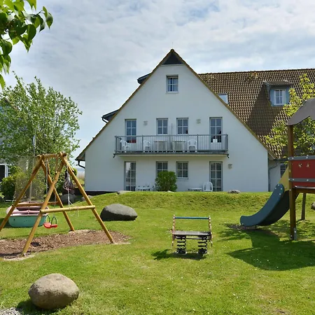 Hotel-&ferienanlage Kapitäns-häuser