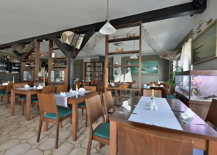 Hotel-&ferienanlage Kapitäns-häuser Breege